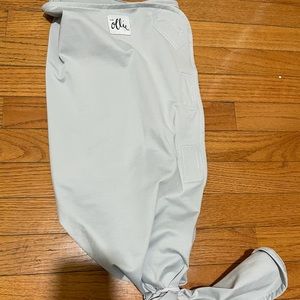 Ollie baby swaddle
